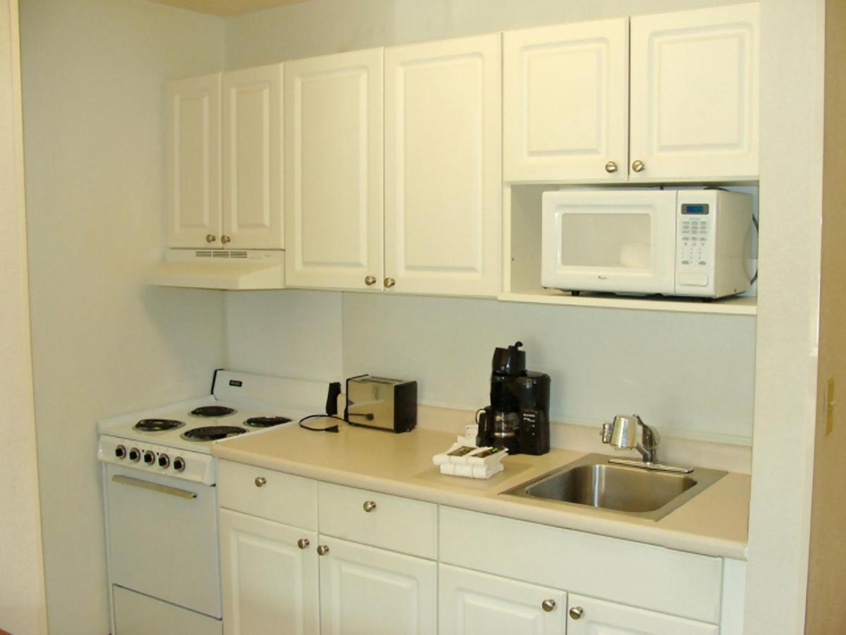 Extended Stay America Suites - Cincinnati - Blue Ash - Reagan Hwy Ngoại thất bức ảnh