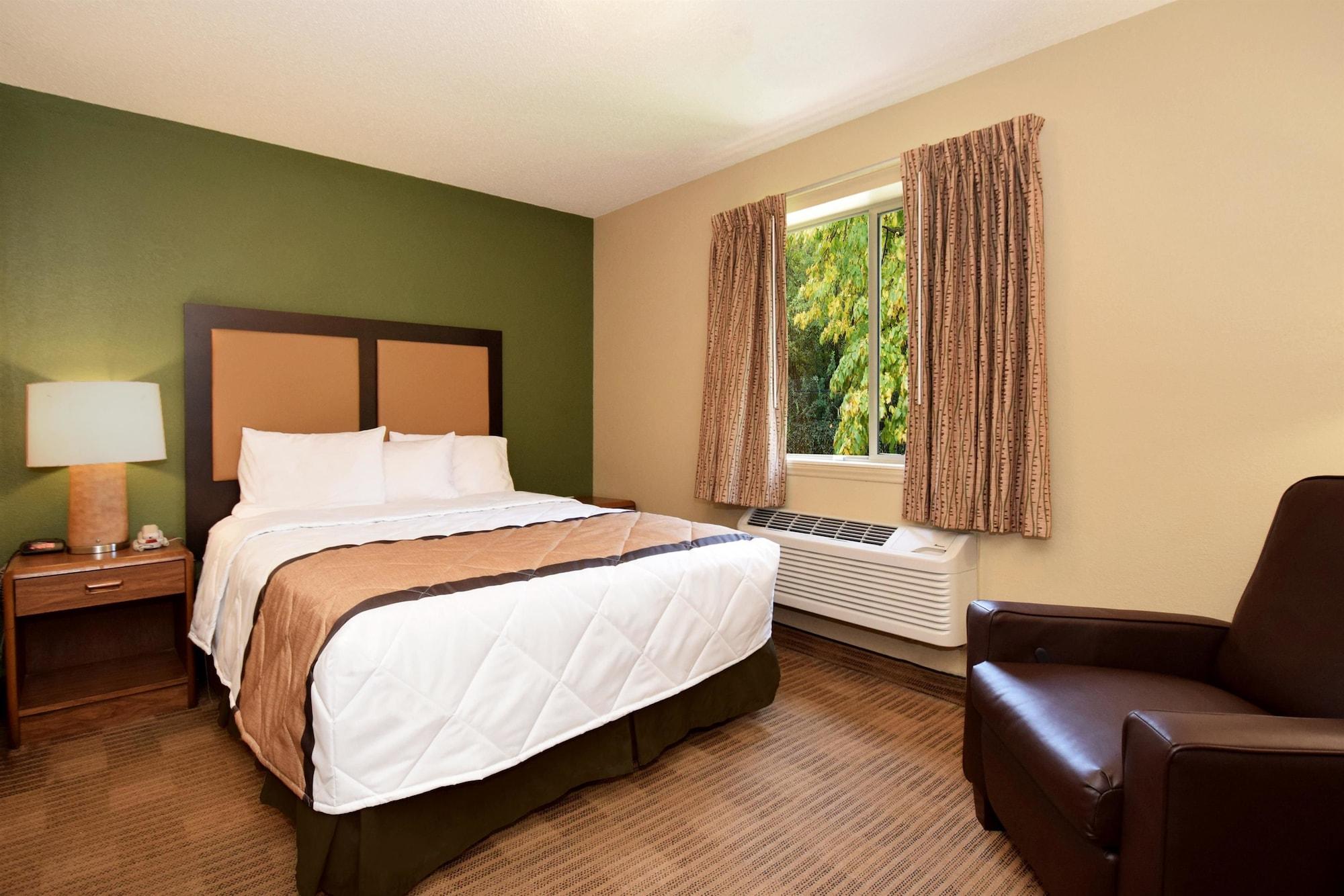 Extended Stay America Suites - Cincinnati - Blue Ash - Reagan Hwy Ngoại thất bức ảnh