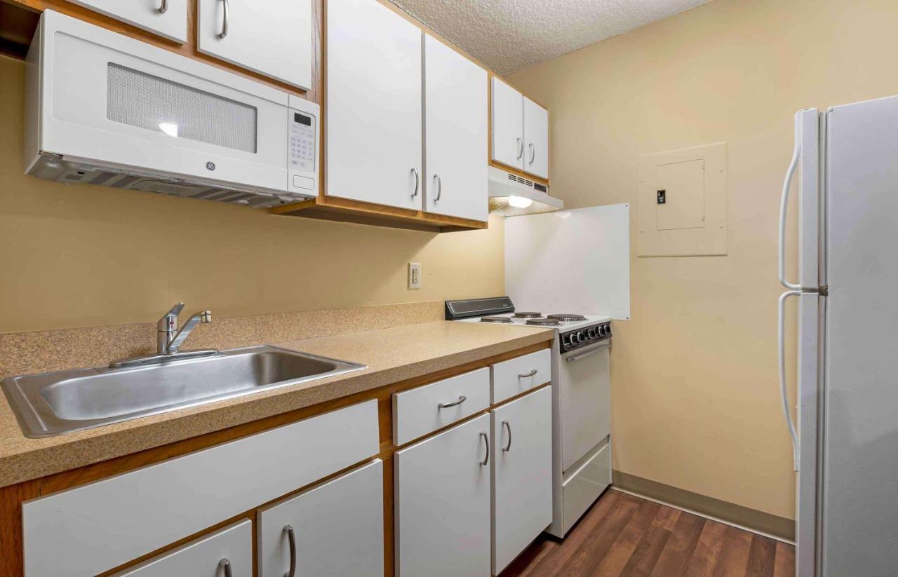 Extended Stay America Suites - Cincinnati - Blue Ash - Reagan Hwy Ngoại thất bức ảnh