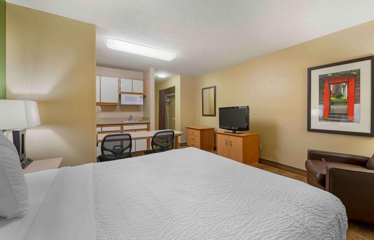 Extended Stay America Suites - Cincinnati - Blue Ash - Reagan Hwy Ngoại thất bức ảnh
