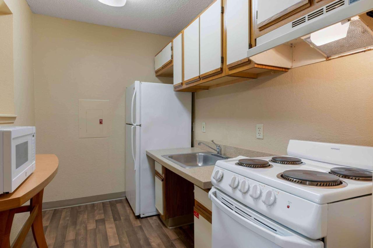 Extended Stay America Suites - Cincinnati - Blue Ash - Reagan Hwy Ngoại thất bức ảnh